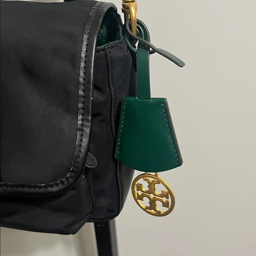 Tory Burch Black Nylon Crossbody with Gold Hardware 58044 Perry purse bag - Picture 3 of 13
